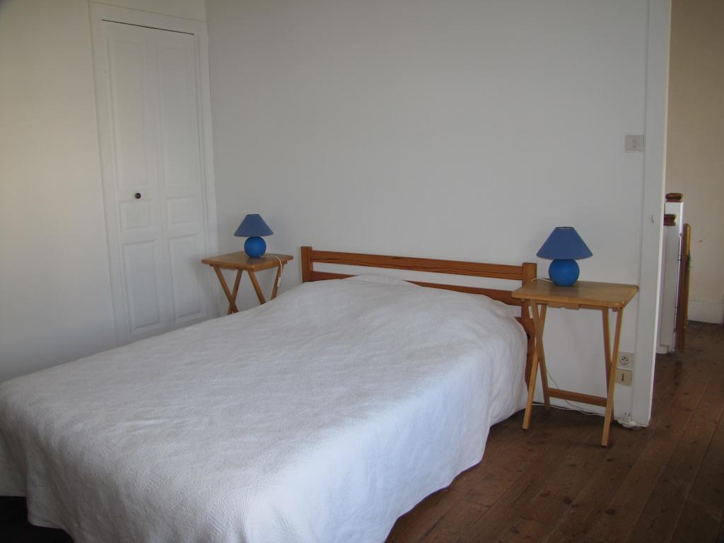 Gite De La Ferme De La Cour Crasville  Zimmer foto